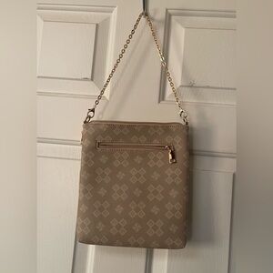 Elegant Tan Crossbody Bag